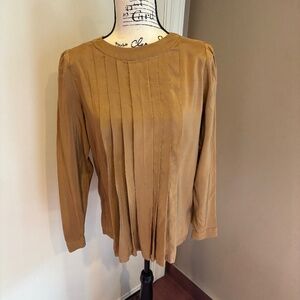 Vintage Lipps by Betsy Gonzalez silk pleated blouse